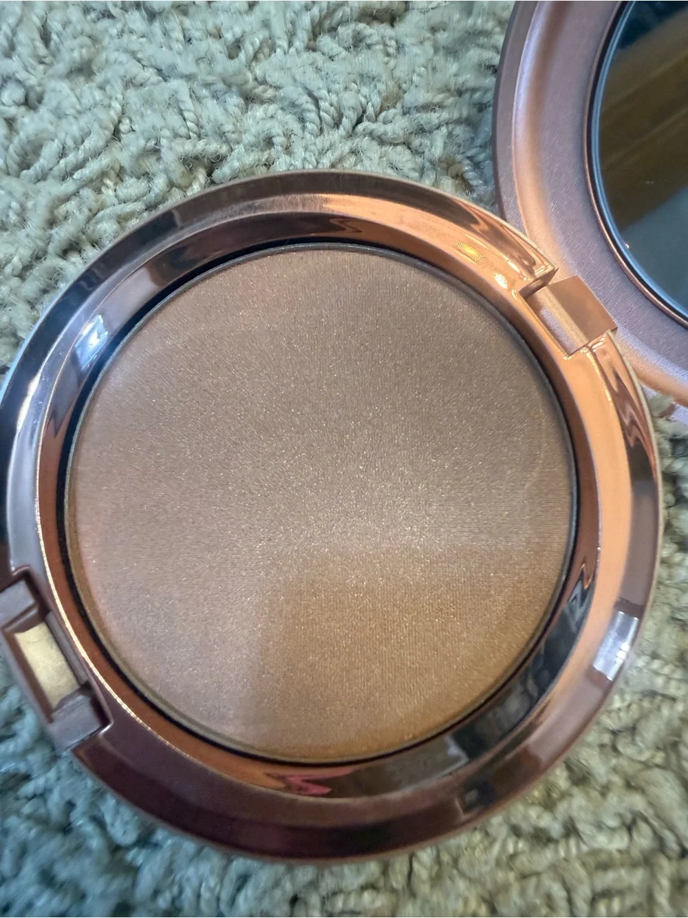 MAC Cosmetics Shimmering Rose Gold Bronzer Compact